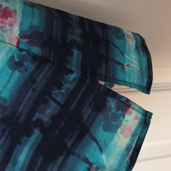 Alia Cherry Blossom Colorful Button Up Print Blouse With Tank Top Size 18W - Picture 7 of 8